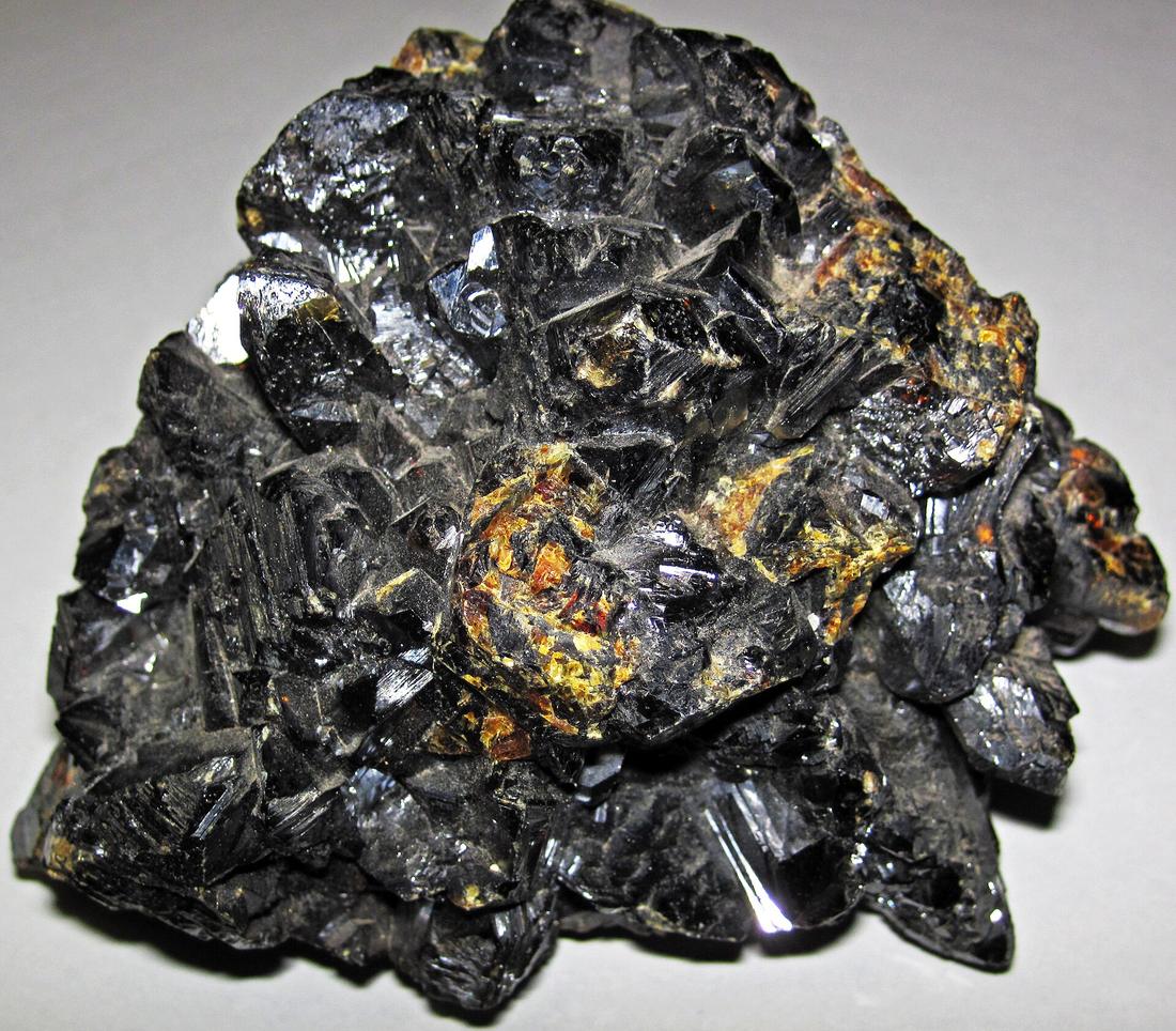 Resinous brown to near-black sphalerite crystals with a glassy, almost gemmy lustre.